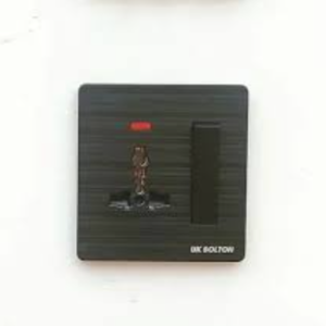 UK BOLTON 13AMPS SINGLE SOCKET