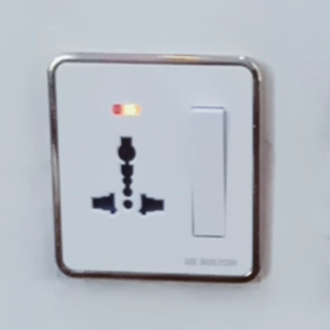 UK BOLTON 13 AMPS SINGLE SOCKET