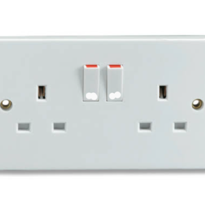 CLASSIC TECH 13 AMPS AMP DOUBLE SOCKET